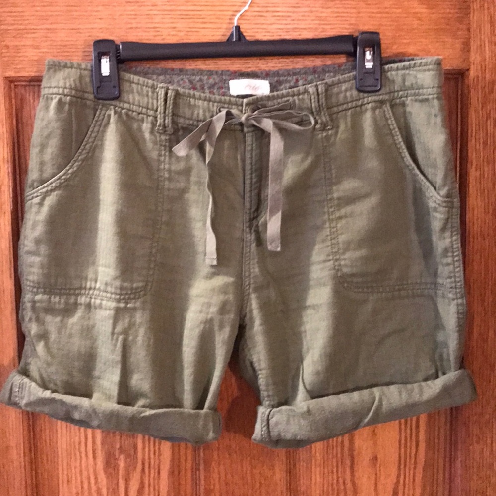 Aerie Rolled Cuff Shorts - Size 8